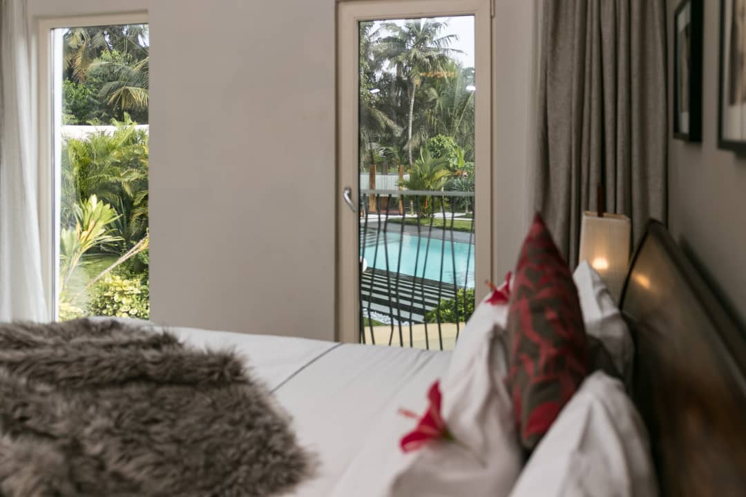 Pool View Apartment